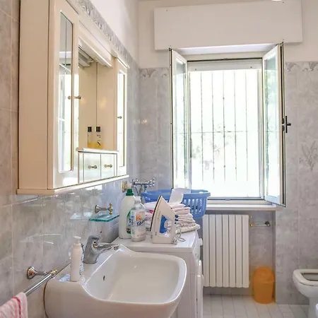 Dom wakacyjny Three-bedroom Holiday In -ch-